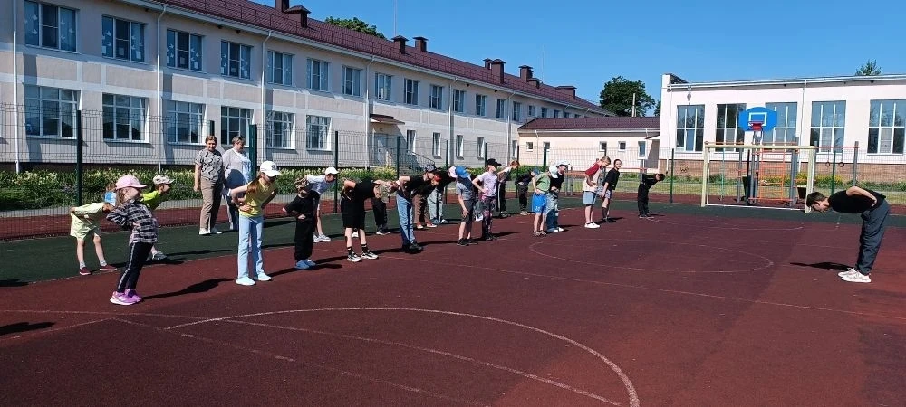 В  пришкольном лагере МБОУ "Толстянская СОШ» «Солнышко», сегодня состоялся спортивный праздник «Игры