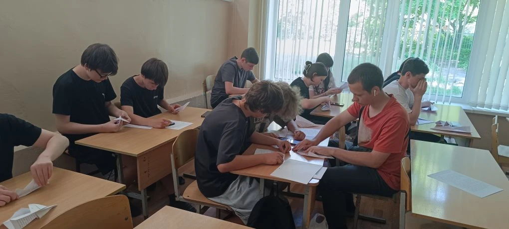 Новости лагеря "Радуга"

В преддверии Дня России 🇷🇺, в лагере прошли яркие и запоминающиеся меропр