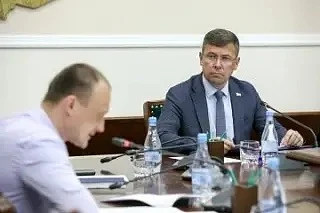 Окружной бюджет будет скорректирован с учётом социальных приоритетов.

Соответствующий законопроект 