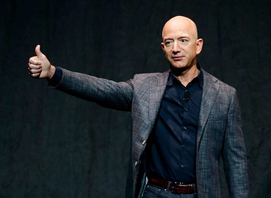 #ИнтересныйФакт

Когда Джефф Безос собеседовал кандидатов в Amazon на ранних этапах развития компани