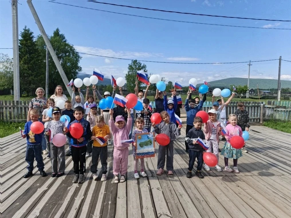 🇷🇺 Как МКОУ СОШ  п. Новостройка отметила День России

🇷🇺 Праздник стартовал в пришкольном лагере