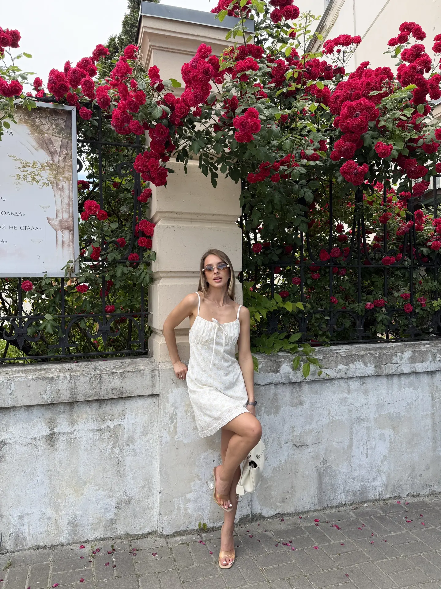 Ай, какое💛🕊️

Платье мини на тонких бретельках с акцентом в зоне декольте в цветочный принт
2.900
