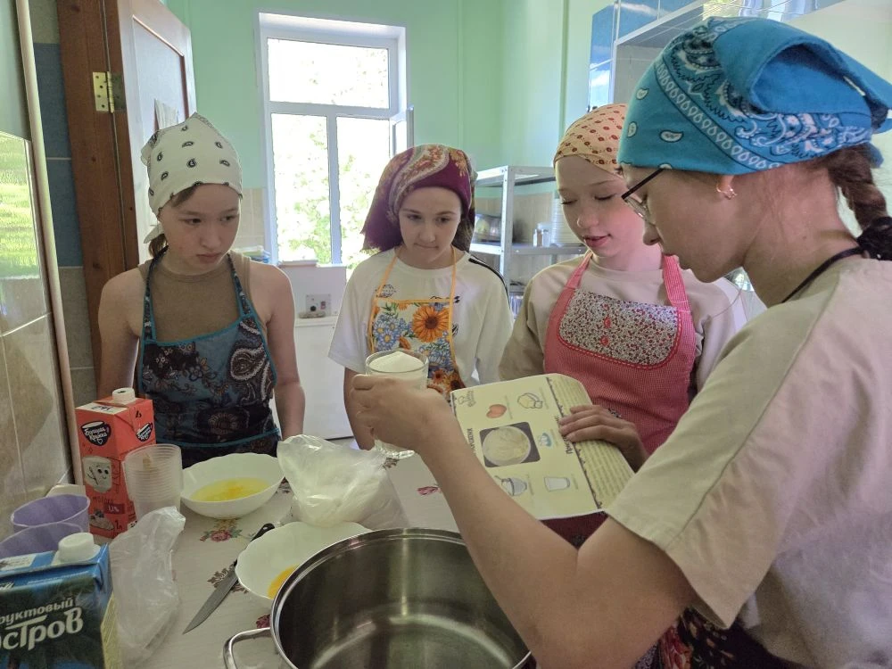 10 июня — Всемирный день мороженого! 🍦
Мороженое – излюбленное летнее лакомство детей и взрослых. К