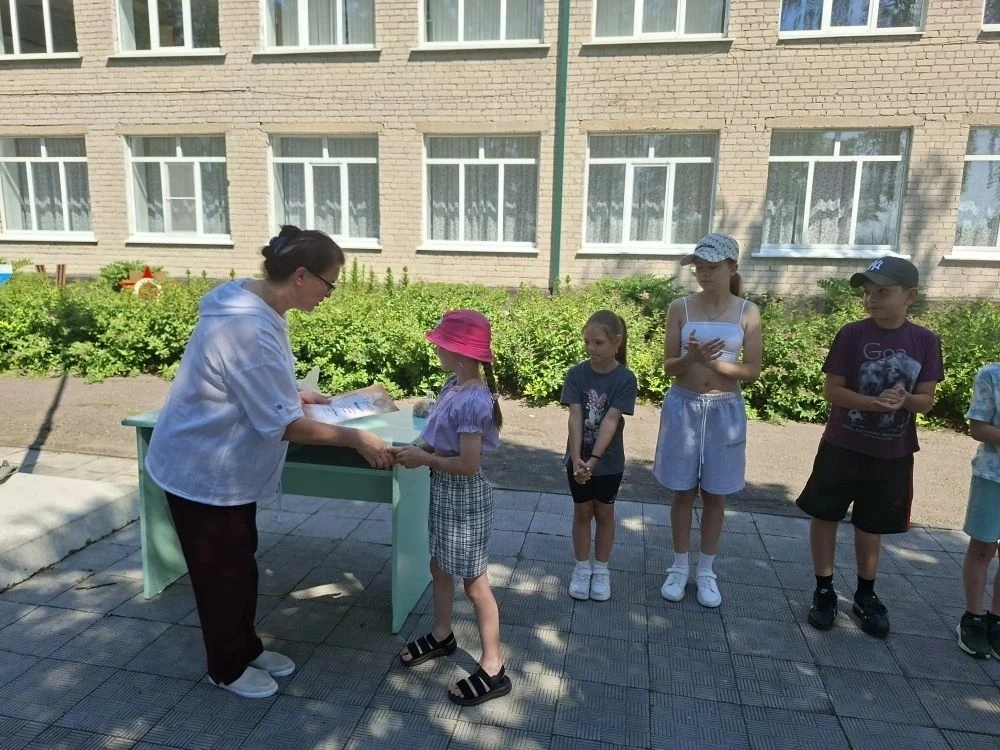 🎉 11 июня в лагере «Крепыш» был особенным — весь день посвятили приближающемуся празднику, Дню Росс