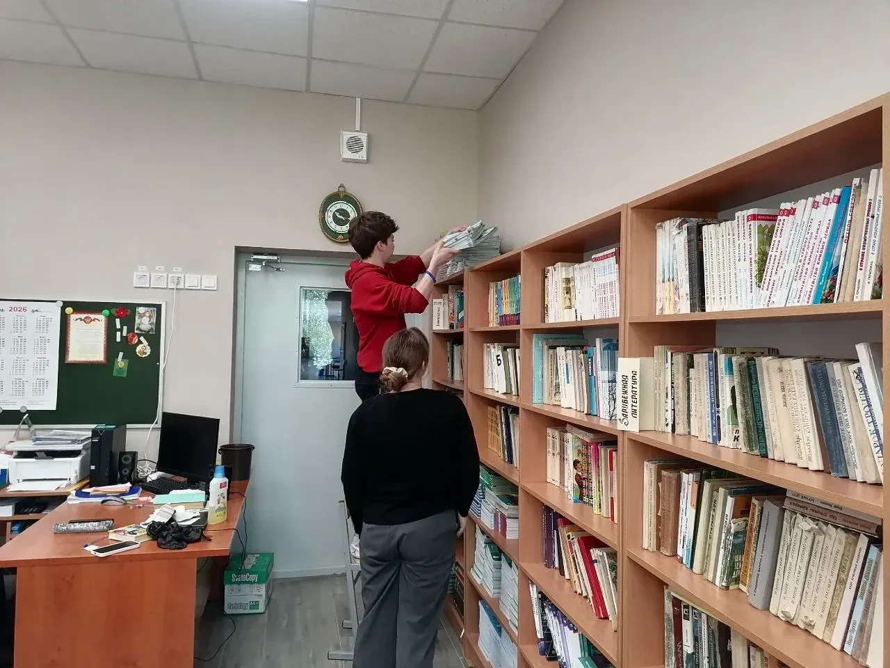 Трудовая бригада на базе школы
✨️Во время летних каникул на базе школы работала 
трудовая бригада, в