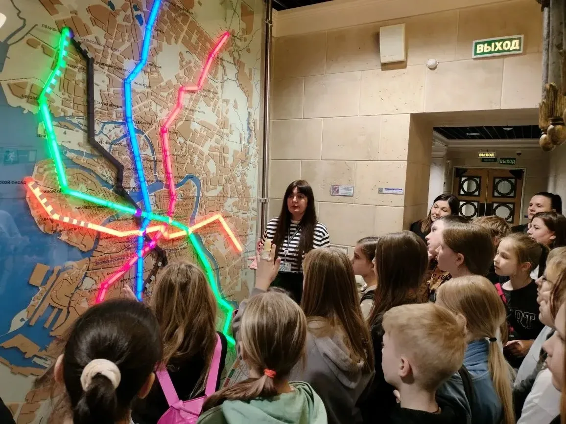 🚇 Путешествие в историю под землёй

Сегодня 4 Б класс  посетил Интерактивный центр истории метропол