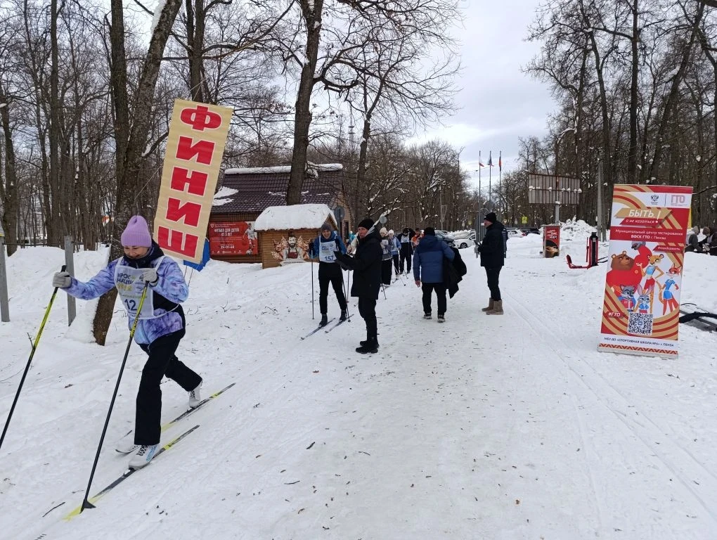 На Олимпийской аллее пензенцы сдали норматив ГТО на лыжах в рамках «Зимнего фестиваля ВФСК ГТО среди