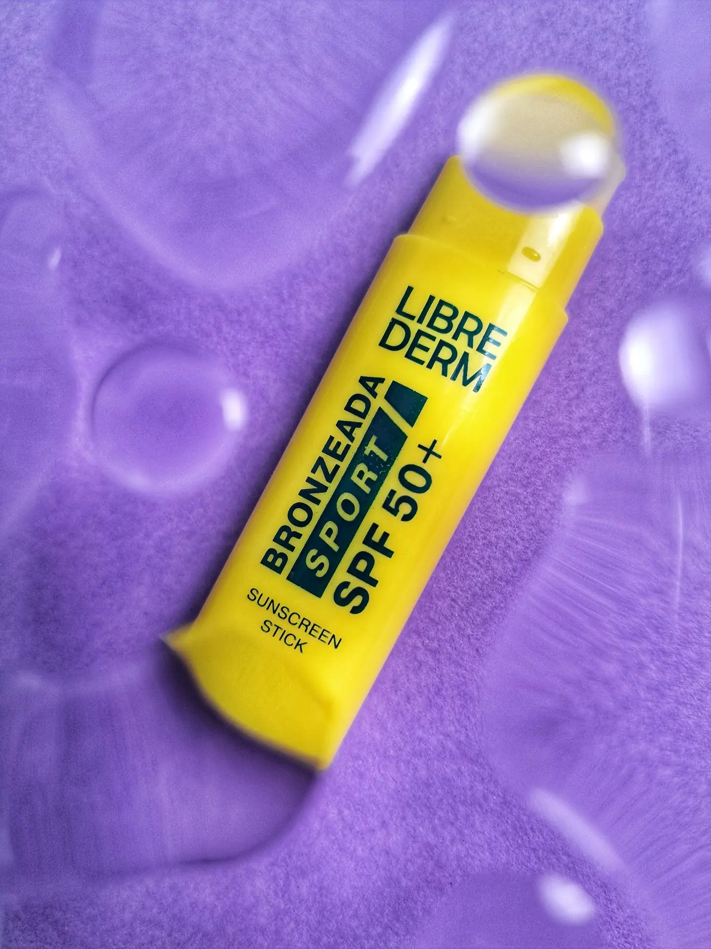 Солнцезащитный стик SPF50 Bronzeada Sport от Librederm предназначен для защиты чувствительных участк