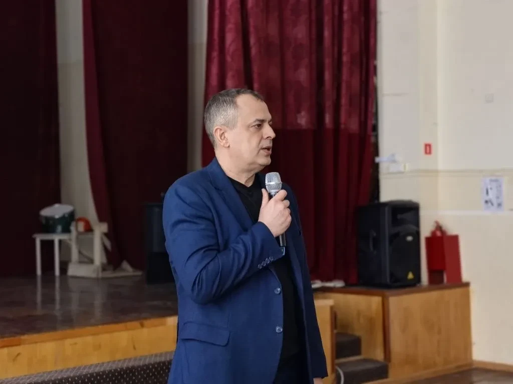 48 лекций. Более 7 000 молодых участников в Краснодарском крае.
И ещё 32 онлайн-лекции для молодёжи 