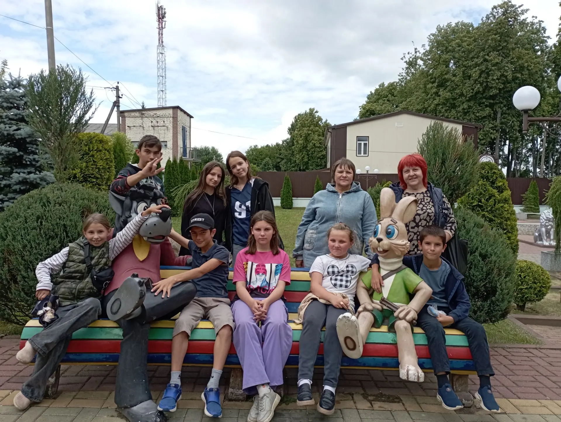 Сегодня ребята из лагеря "Радуга" 🌈побывали на экскурсии в городе Спас - Деменске. Там они посетили