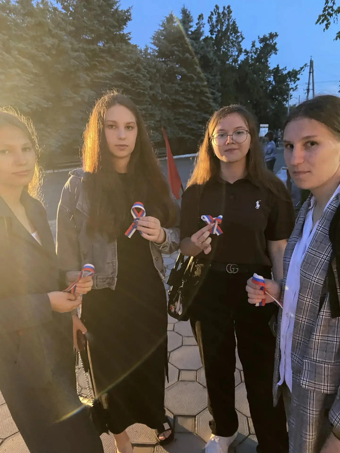 Всероссийская акция "Российский триколор" приуроченная к празднованию Дня России. В ходе акции   вол