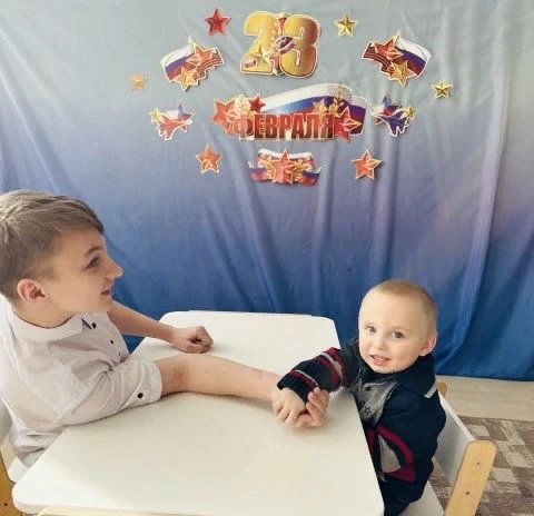Тяжело в ученье – легко в бою!
 
 
      23 февраля в нашем центре прошло  праздничное мероприятие, 