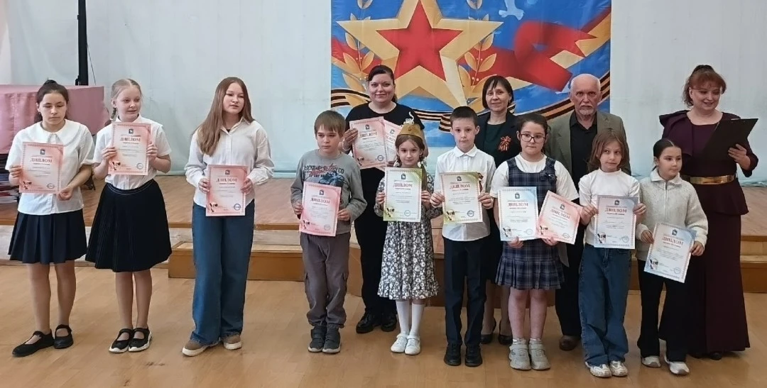 🎗️ 7 мая в ДК им.30-летия Победы были подведены итоги ежегодного конкурса стенгазет и плакатов, пос