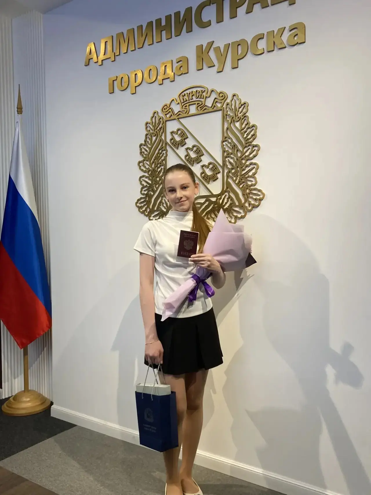 Курским школьникам в торжественной обстановке вручили паспорта

Традиционно в преддверии Дня России 