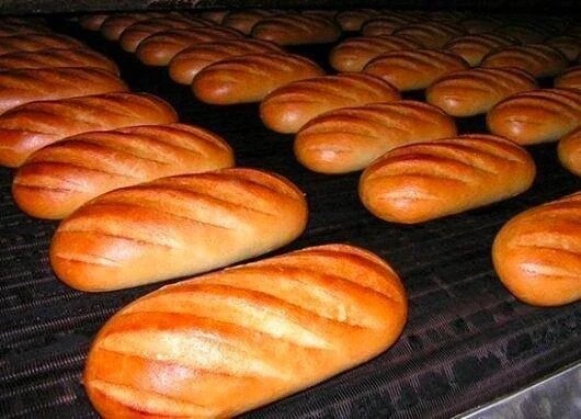 Батон московский по 25 копеек!🥖

Такого хлеба, как тогда, уже не встретишь, по цене и качеству - то