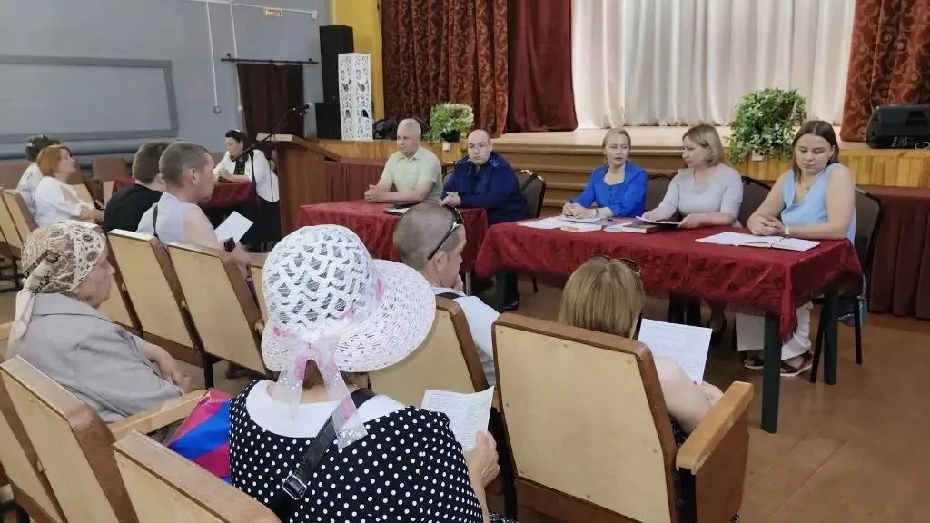 В с. Городище прошла встреча с участниками специальной военной операции и членами семей в рамках раб