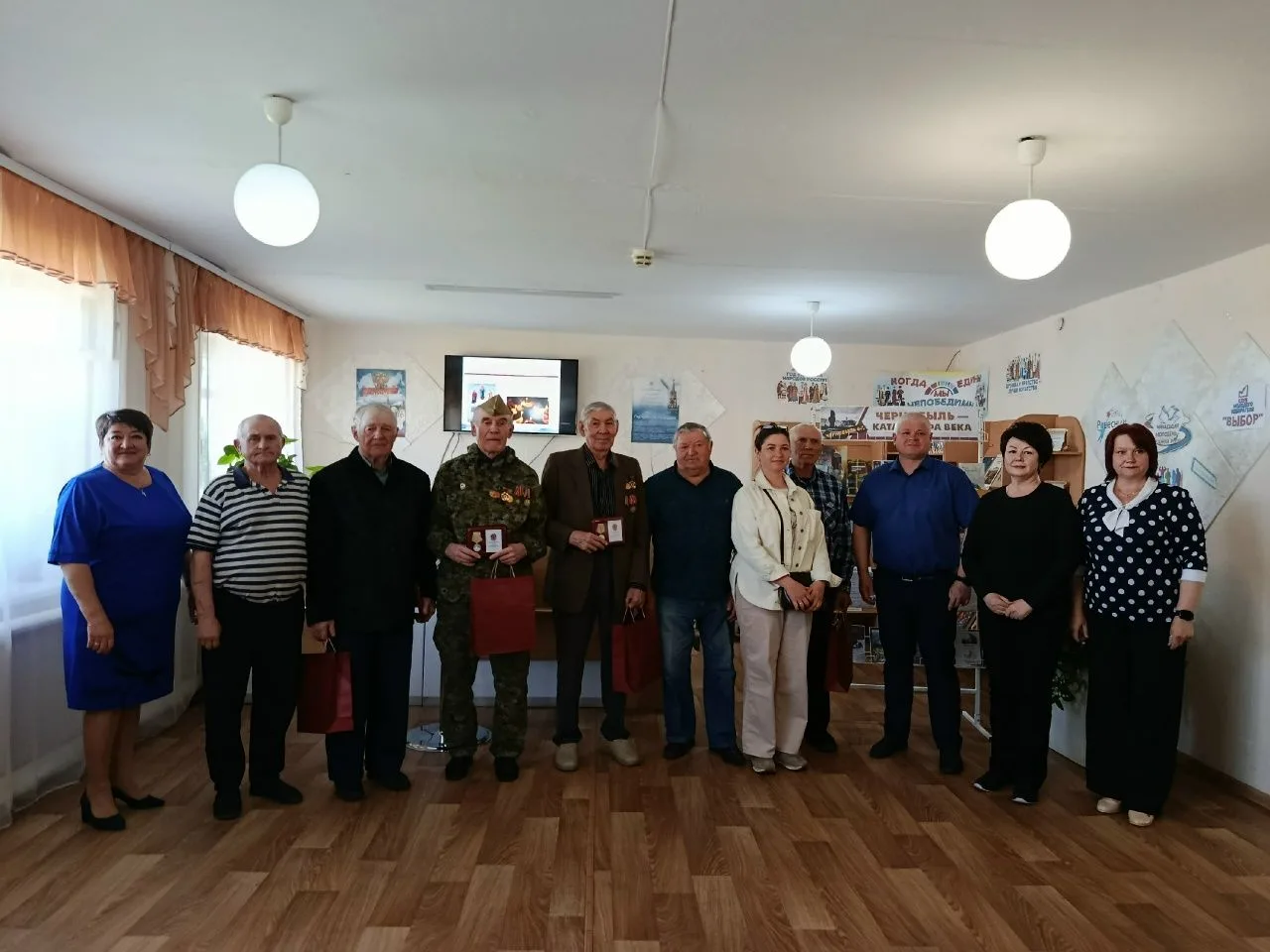 ⁣Сегодня в библиотеке мы с особой теплотой и болью в сердце чествовали наших земляков, наших героев.