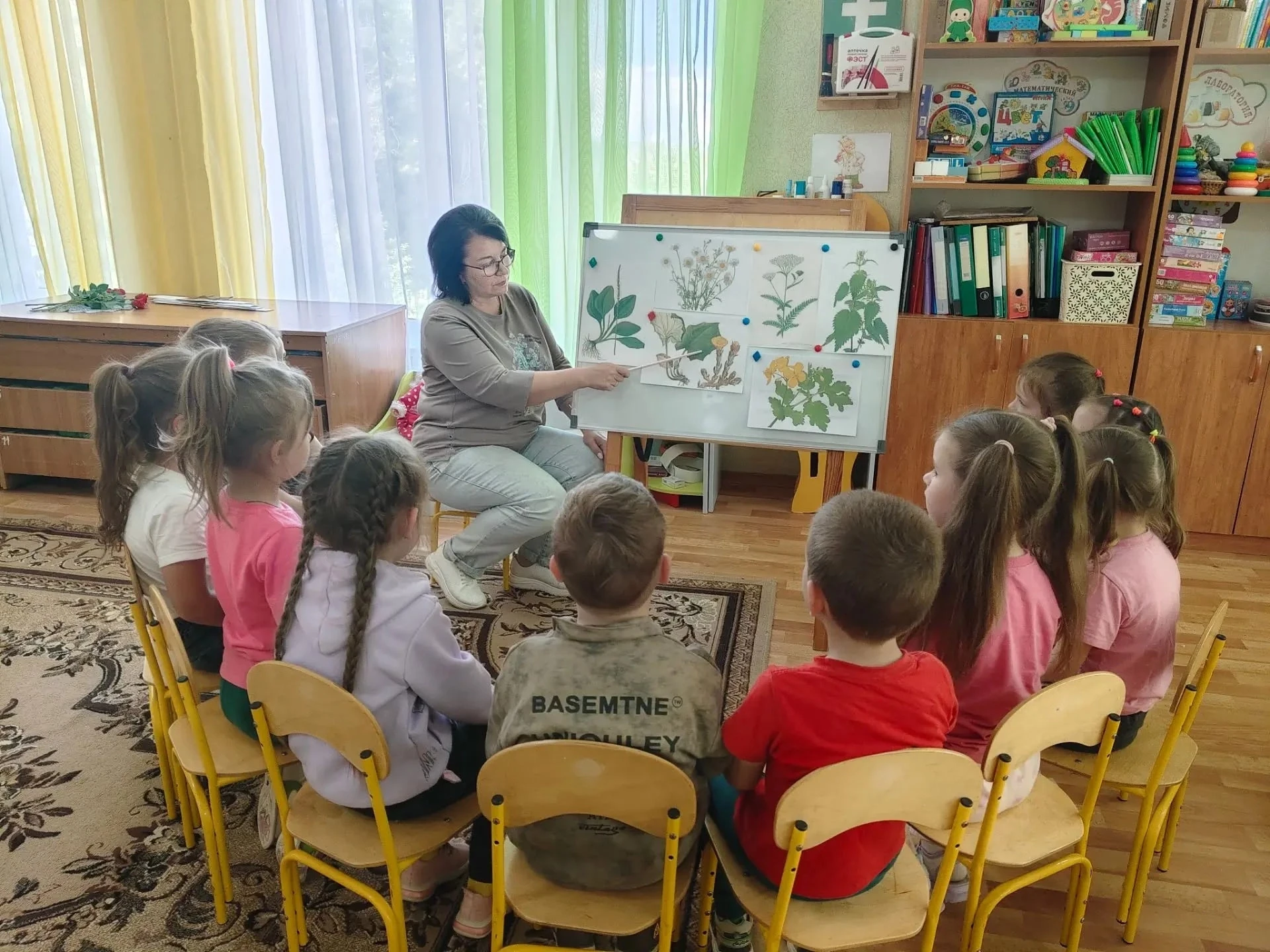 В подготовительной группе "Капитошки" прошел тематический день «День лекарственных растений»🍀
🌾Цел
