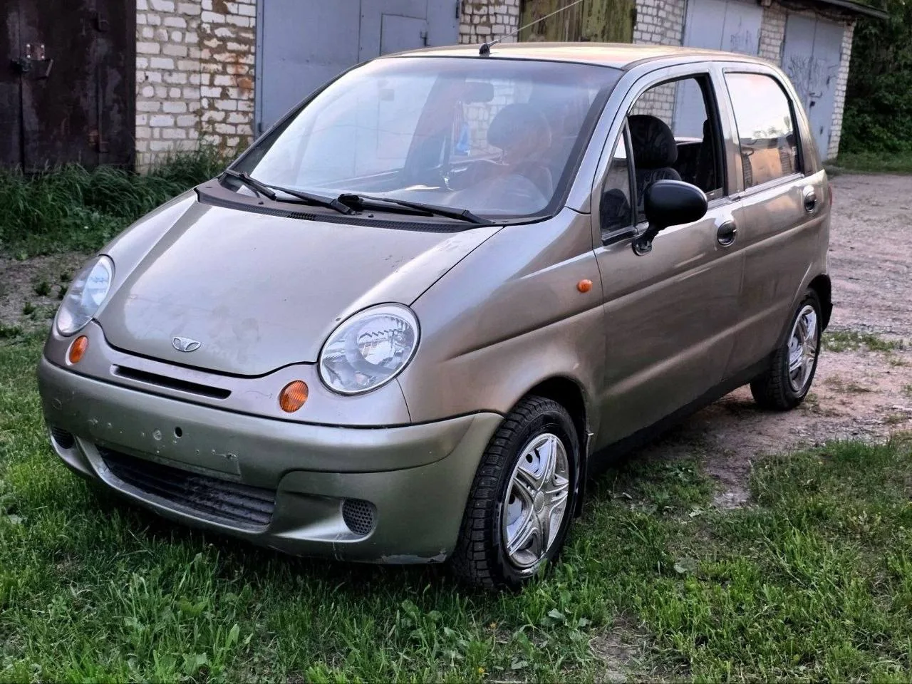 СРОЧНАЯ ПРОДАЖА
Матиз 2003 года в хорошем состоянии
По технике нареканий нет
Юридически чистый,запре