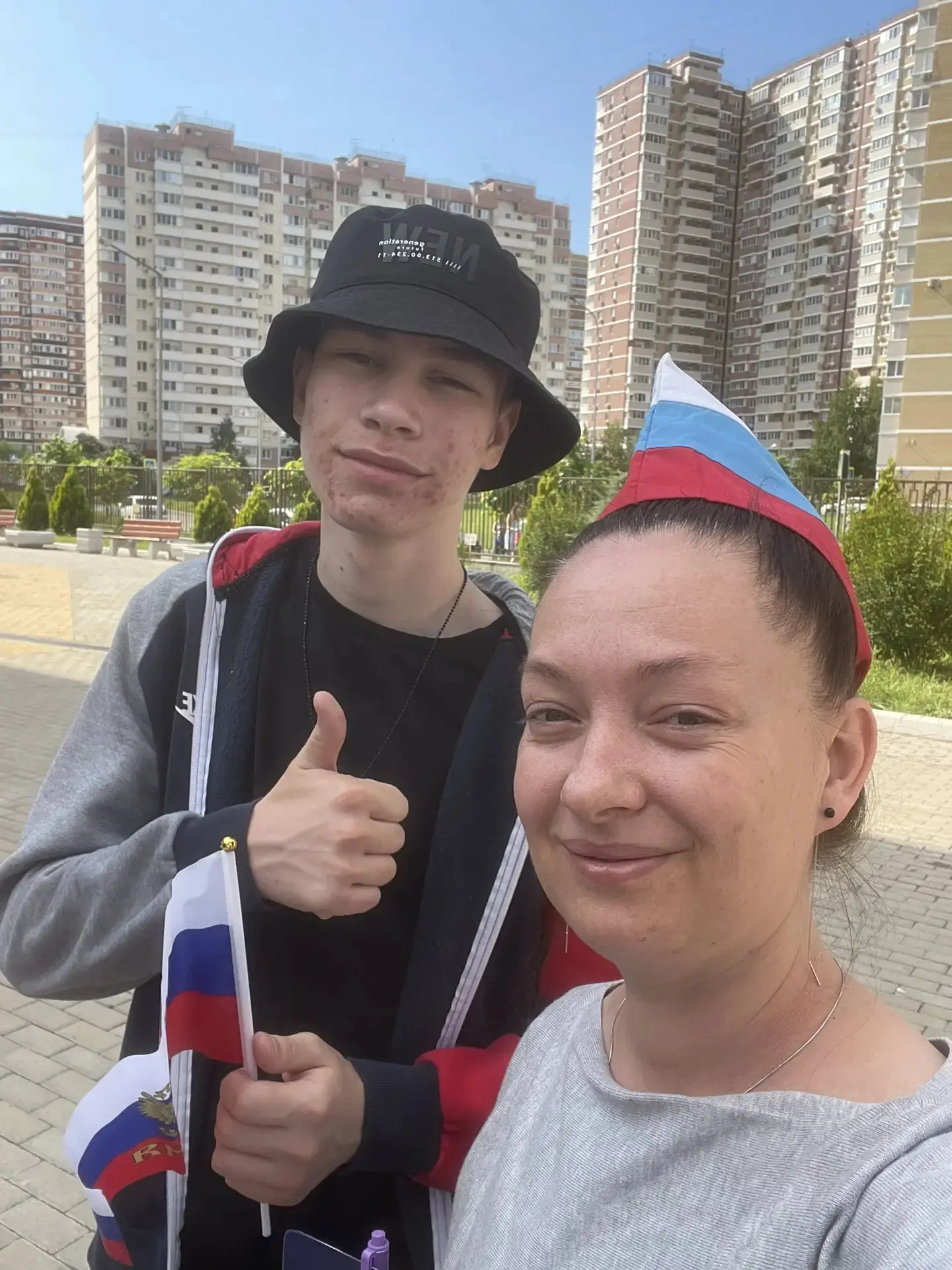 День России — это праздник любого гражданина: и для совсем маленьких, и для тех, кто постарше!🤍💙❤️