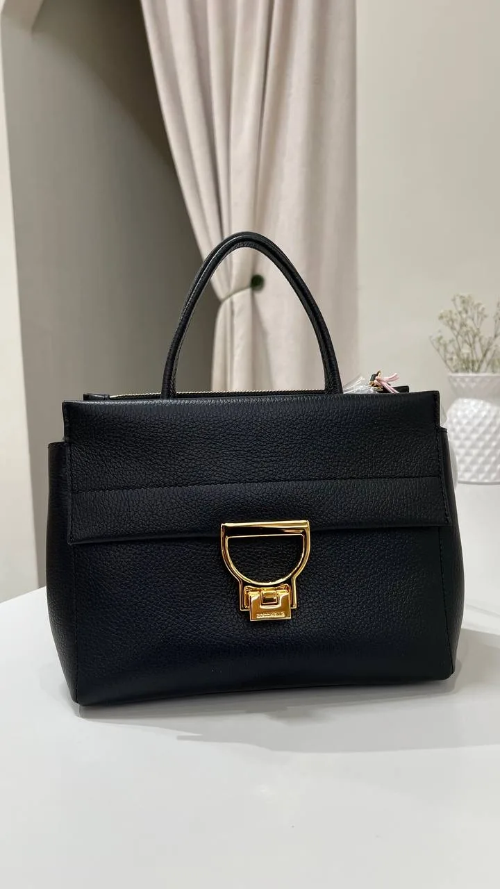Coccinelle сумка 

24500₽ | 28*18.5

ОФОРМИТЬ ЗАКАЗ ✏️