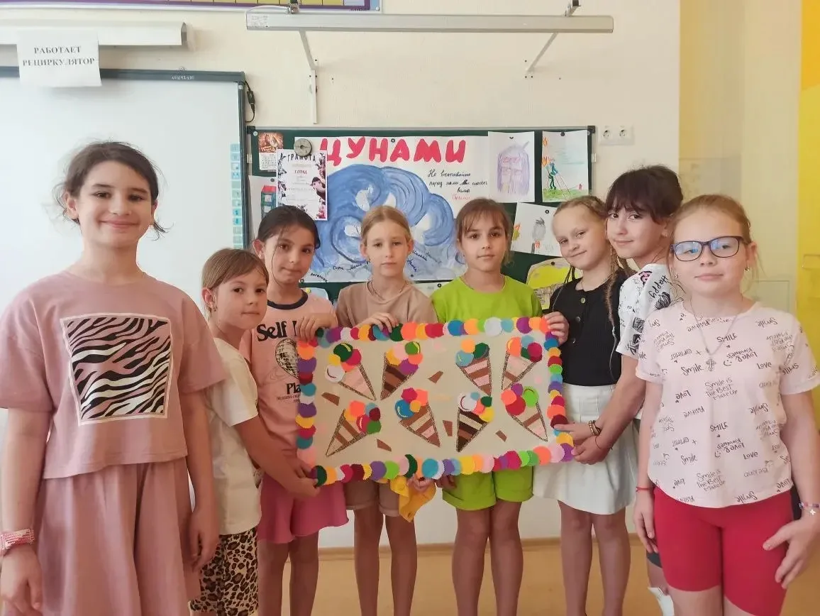🌞Очередной день в  школьном лагере подарил ребятам яркие впечатления и море положительных эмоций.

