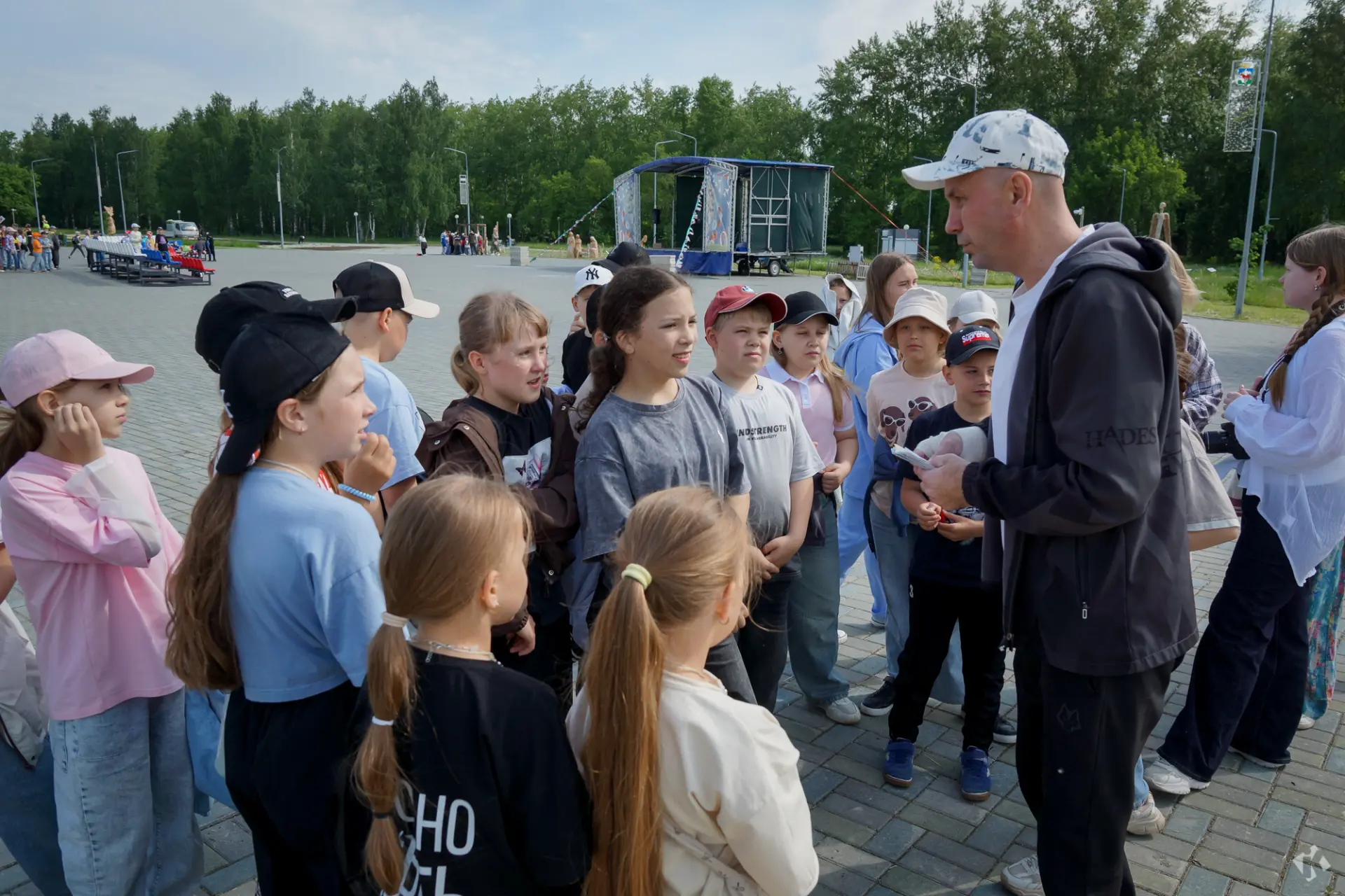 💎 В городском парке "Семейный" состоялось мероприятие профилактической направленности – квест-игра 