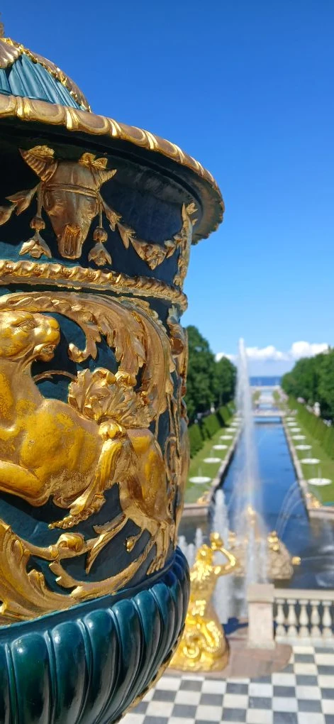 💖💖💖 Красоты вам в ленту, друзья 😍😍😍

Прекрасный Нижний парк в Петергофе на фото и видео вчера,