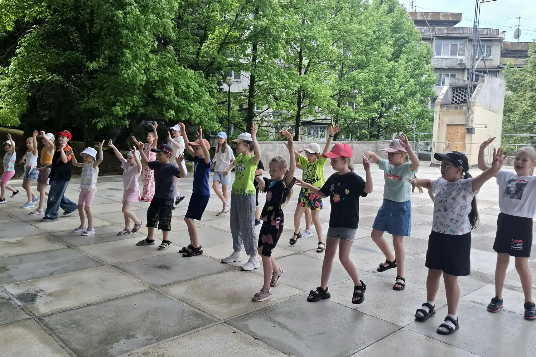 Радость детства

🎉 В «Нескучном дворике» ЦКК «Сочи» прошел праздник «Радость детства», посвящённый 