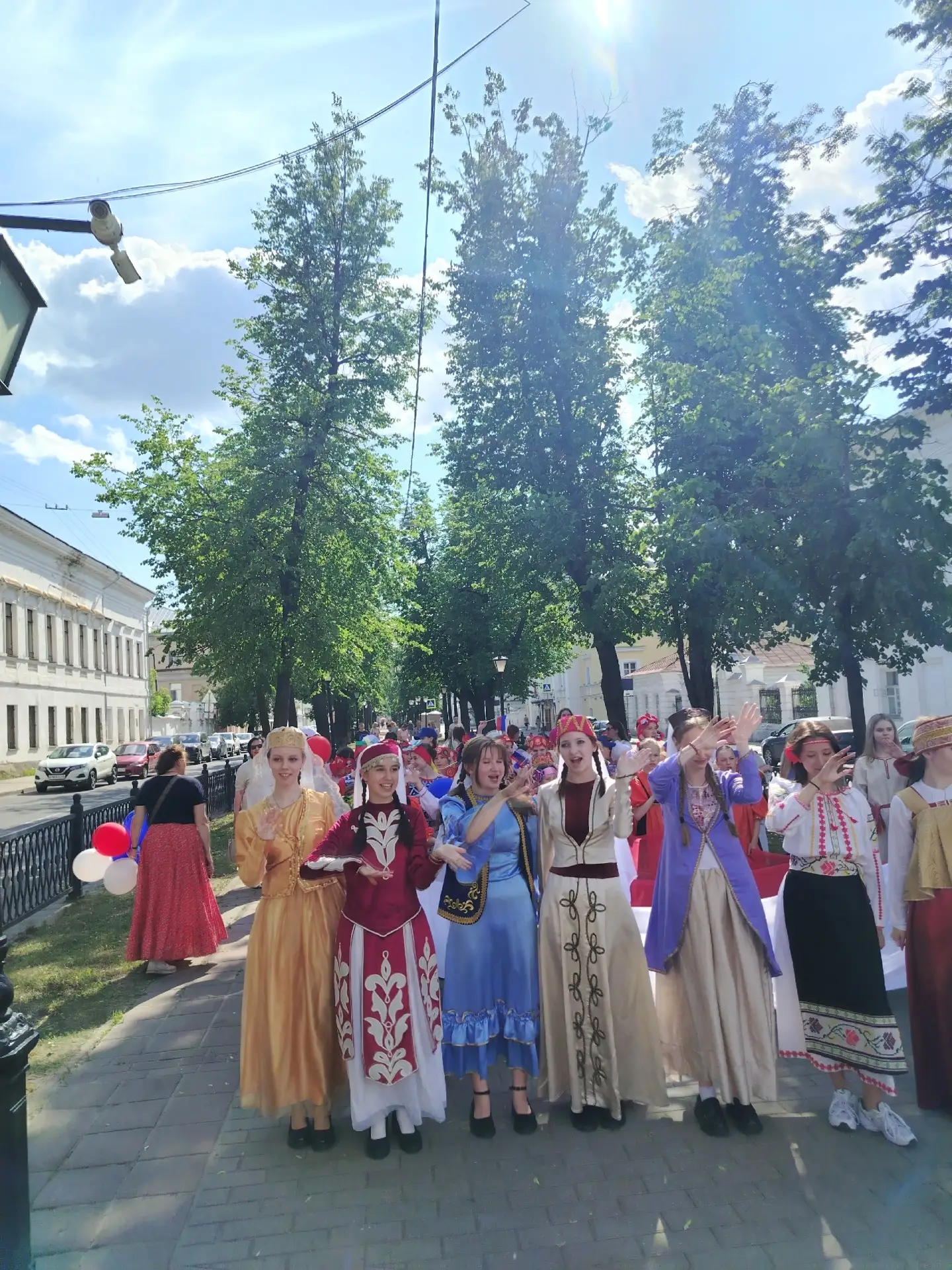 🌟 Дворец творчества встречает День России ярко и весело! 🇷🇺

В канун праздника наши творческие ко