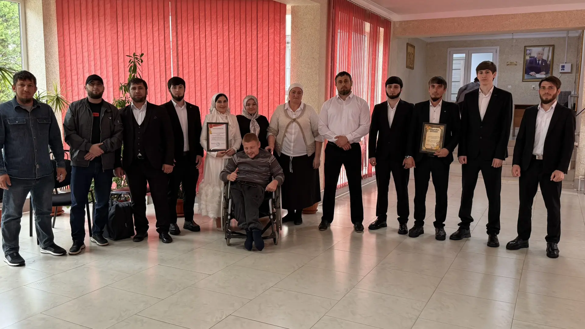 Вокальный ансамбль «Синтем» посетил с развлекательной программой ГБУ «КЦСОН» Наурского муниципальног