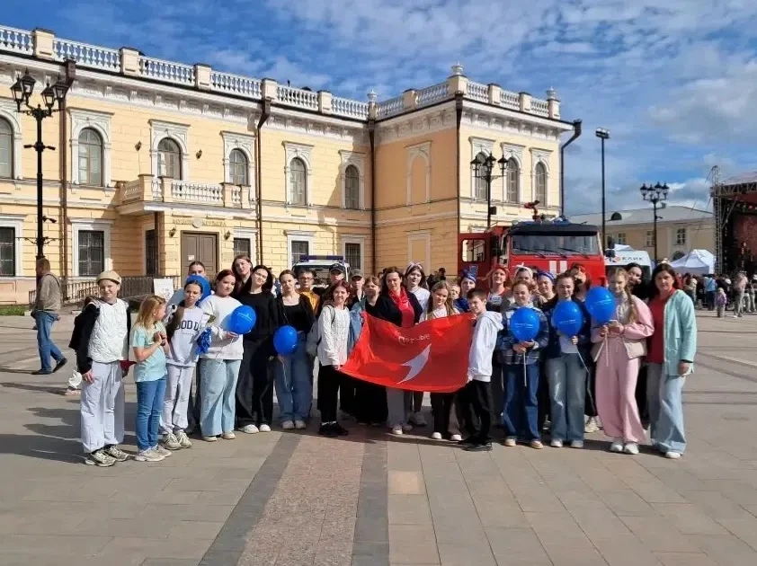 Праздник детства вместе с Движением Первых!🔥

Сегодня обучающиеся нашей школы стали частью большой 