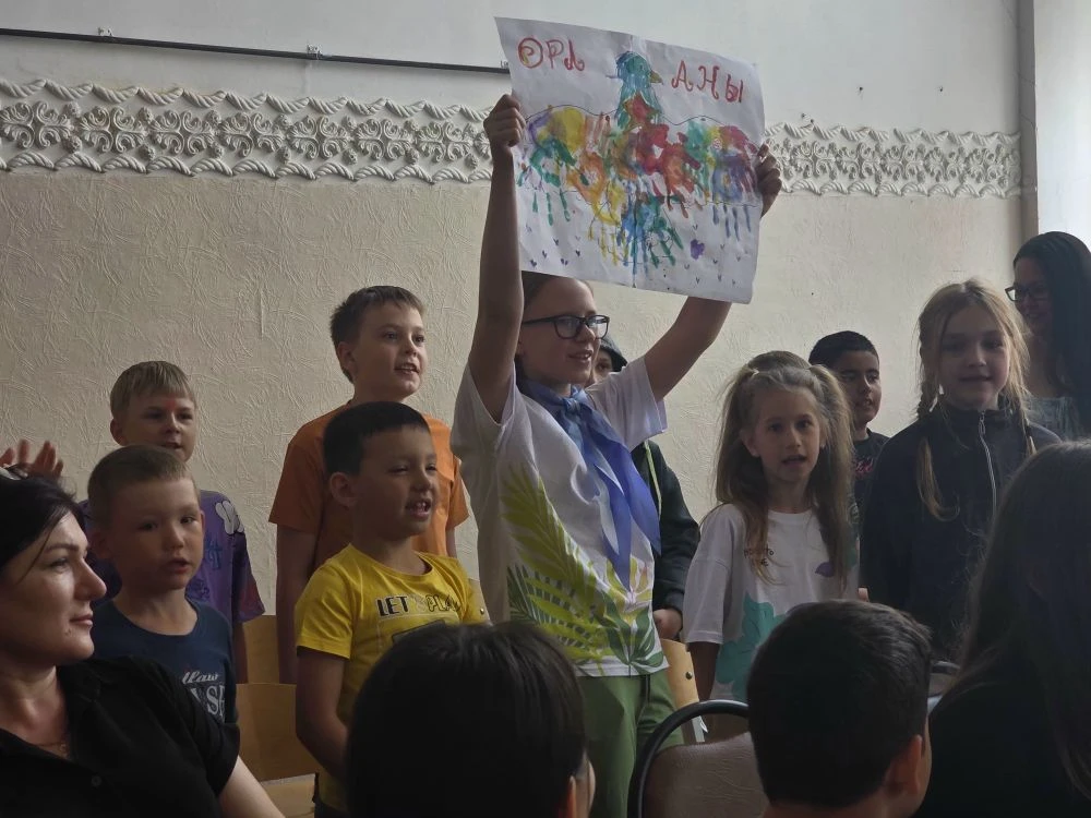 🎉 Долгожданный момент: у наших отрядов есть имя, девиз и свой плакат!

Наконец-то творческая подгот
