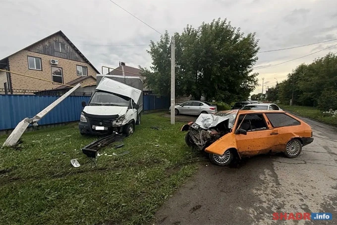 🚓 В Шадринске несовершеннолетний устроил ДТП

В Шадринске 23 июня в 17:45 произошло дорожно‑транспо