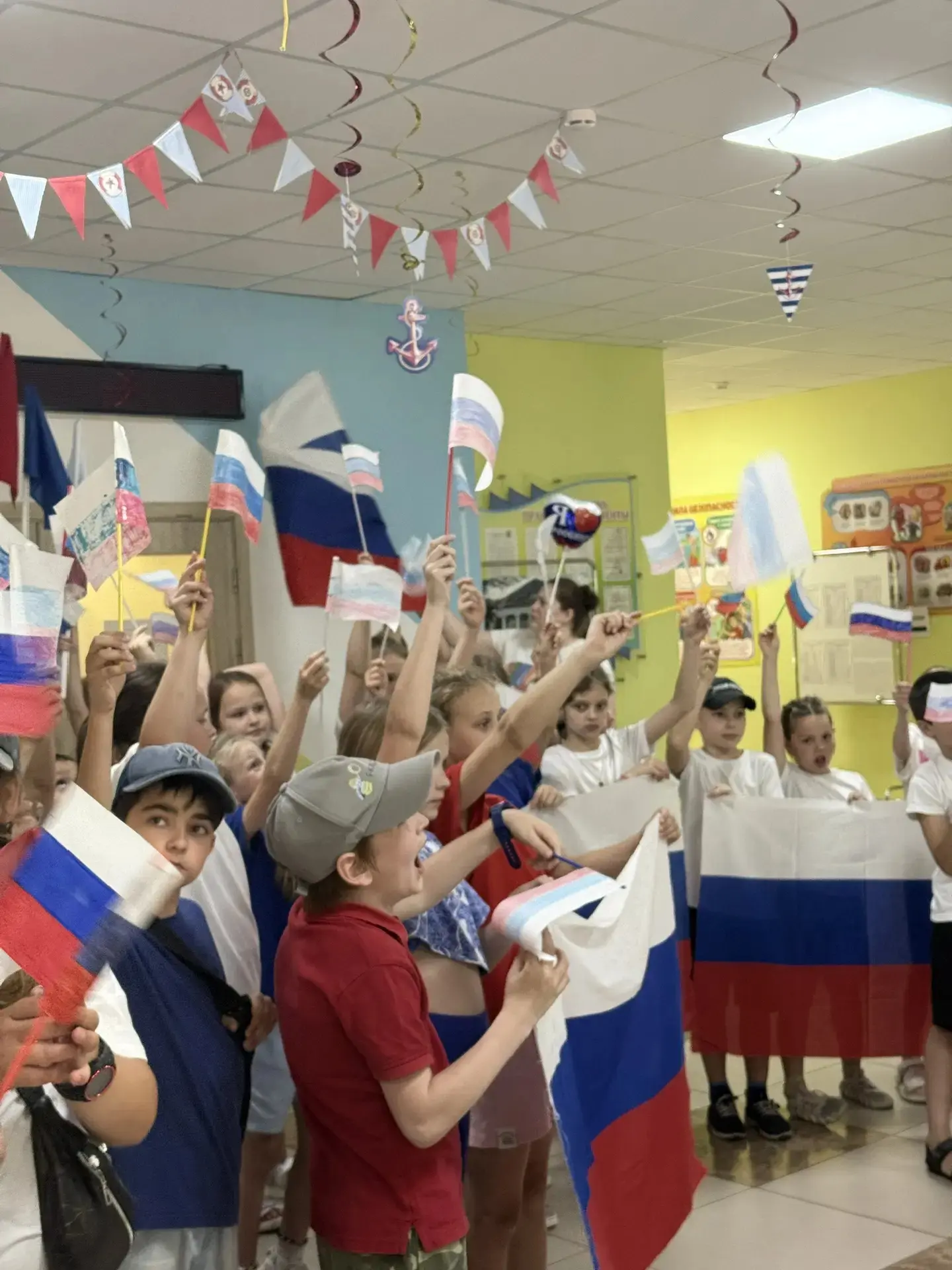 День России в лагере «Солнышко»

В детском лагере «Солнышко» прошёл тематический день, посвящённый Д