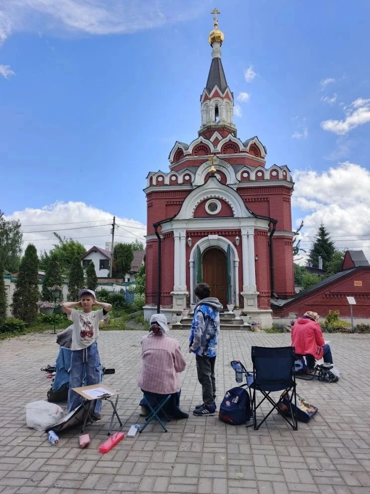 🎨Сегодня участники художественных студий «Этюд» и «Акварель» Активное долголетие отправились на пле