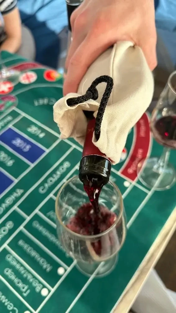 Винные вечера на теплоходе «Москва» 🍷

Приглашаем вас провести пятничный вечер на теплоходе «Москва