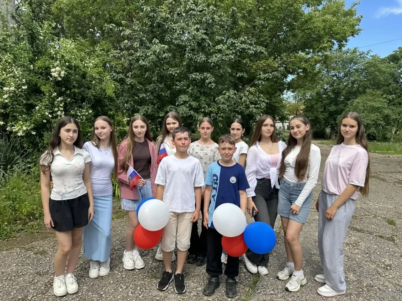 🇷🇺 День вожатых в лагере «Скворушка»!

👋 16 июня в лагере дневного пребывания «Скворушка» при МБО