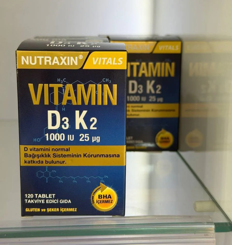 Nutraxin Vitamin D3 + K2
Комплекс витаминов D3 и K2 для поддержки костей и иммунитета.

Способствует
