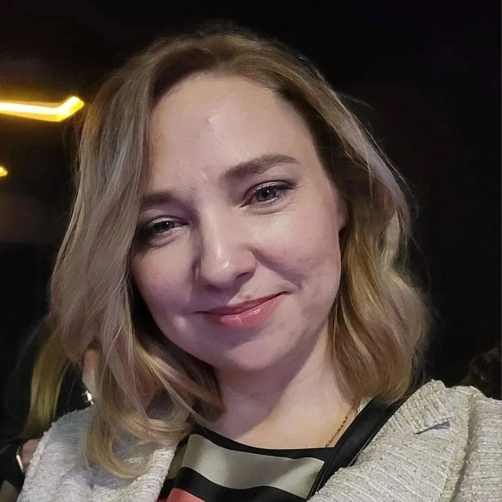 Приветствую участников 👋

Я, Светлана Воротникова, специалист в области взаимоотношений, (#психоана