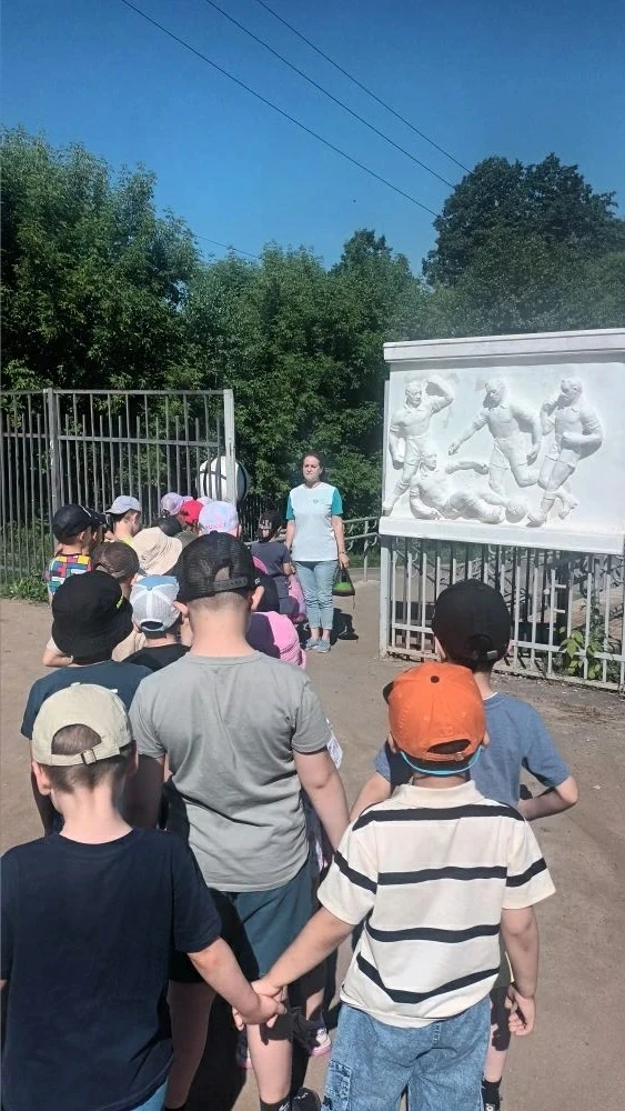 ✨В нашем поселке много интересных и значимых мест. Одно из них – стадион  "Труд". Именно здесь  инст