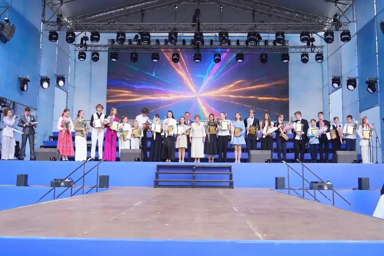 15 лет назад мы начали поддерживать одаренных детей грантами Главы города и Городской думы. За это в
