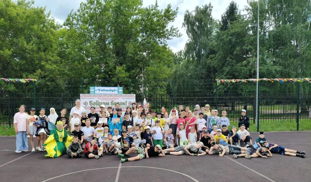 🎉 День Сабантуя в нашем летнем лагере! 🎉
Сегодня, 10 июня, в школьном летнем лагере царила особая 