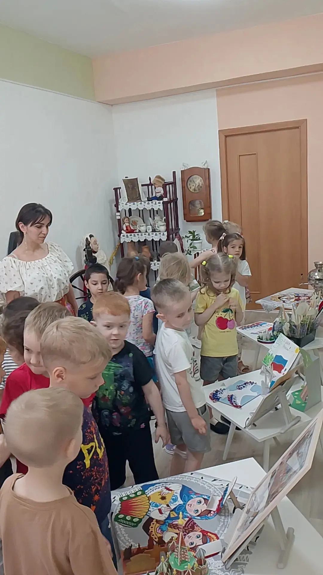 ✅В МБ ДОУ № 14 прошёл цикл мероприятий, посвящённых Дню России.

❗Ребята с педагогами с большим инте