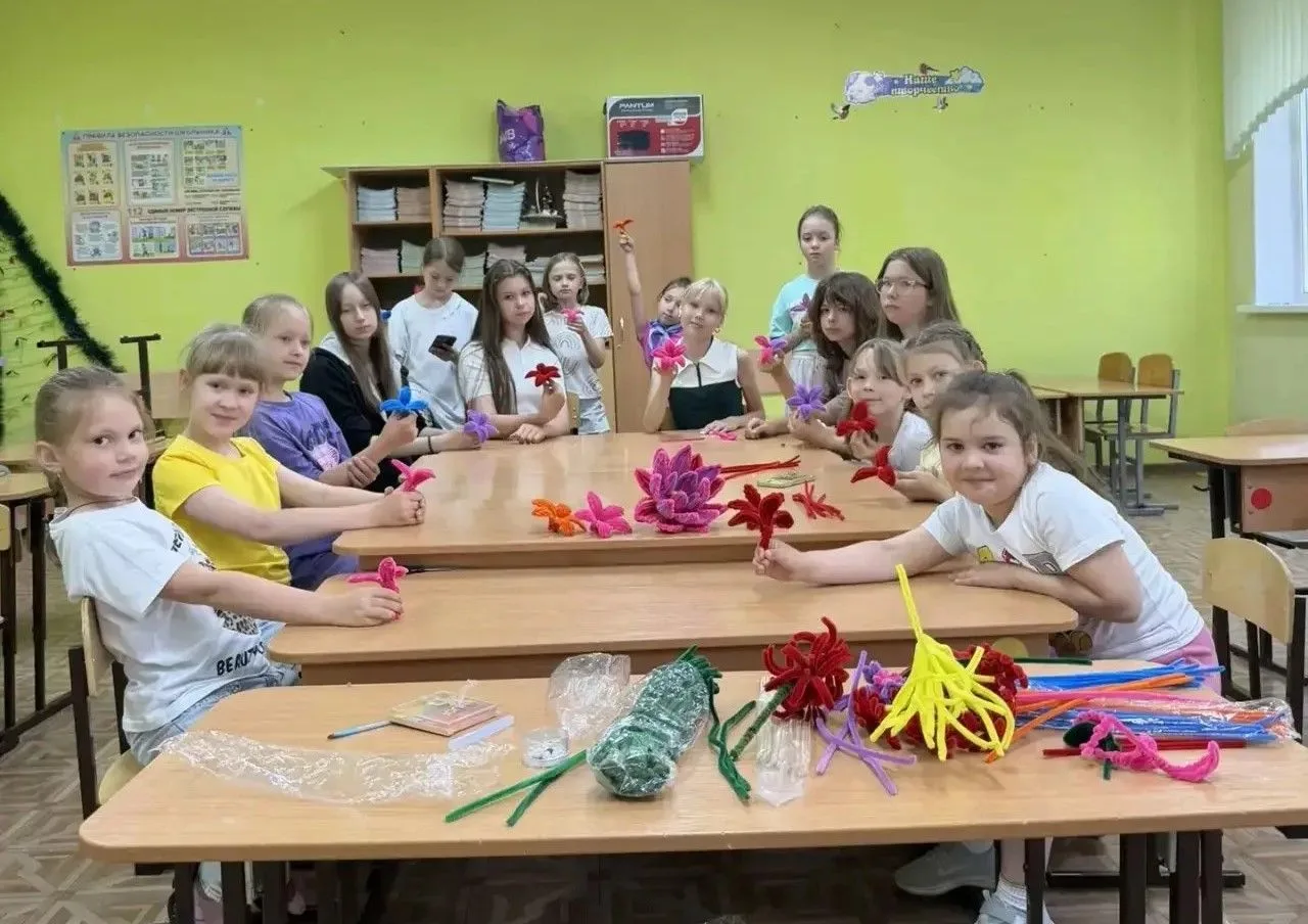 🌞 Вчера и сегодня в лагере «Умники и умницы» прошло много интересных, познавательных и творческих м