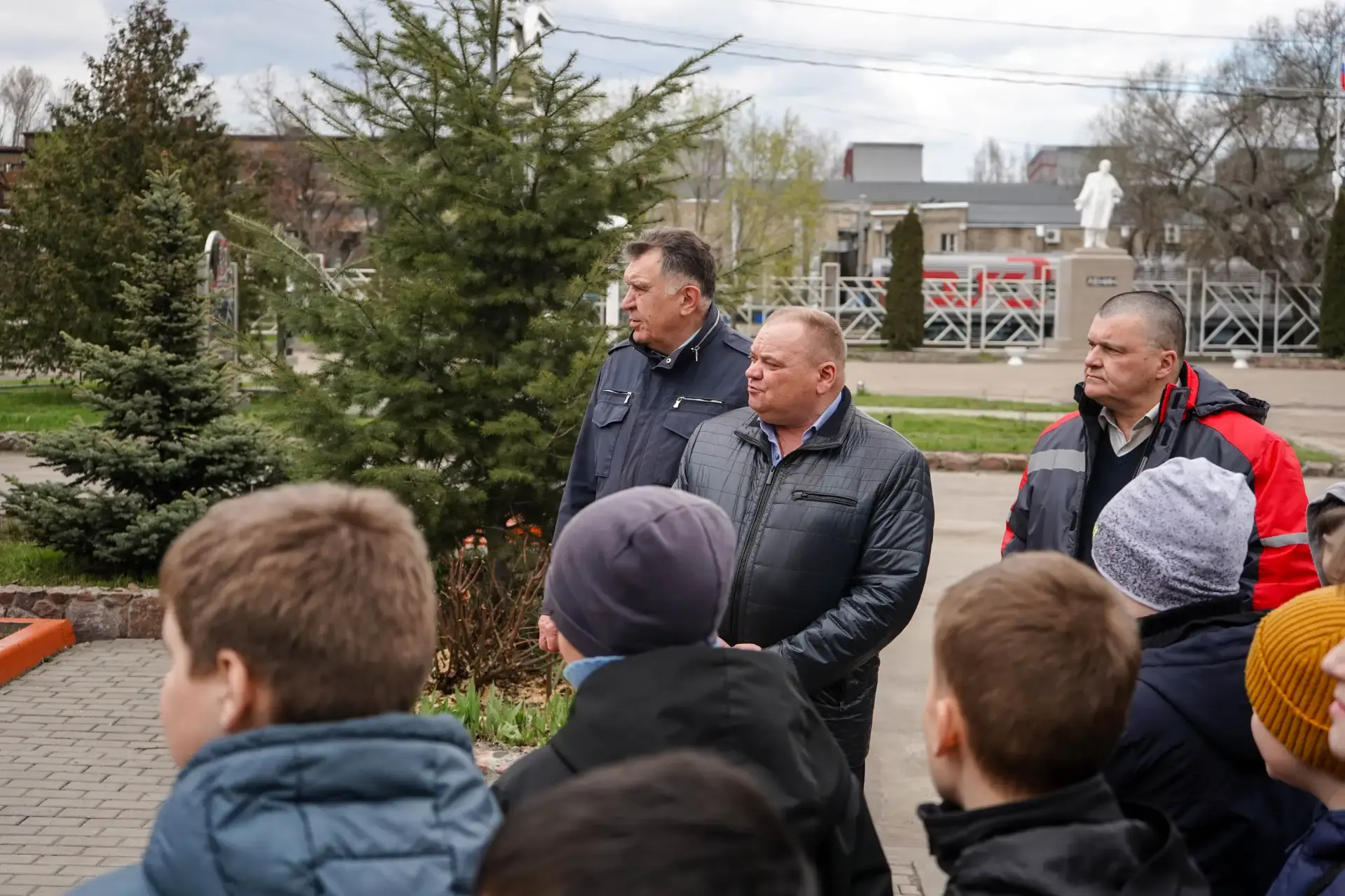 Путь в профессию:
воронежские школьники посетили вагоноремонтный завод

В Воронеже продолжается сист