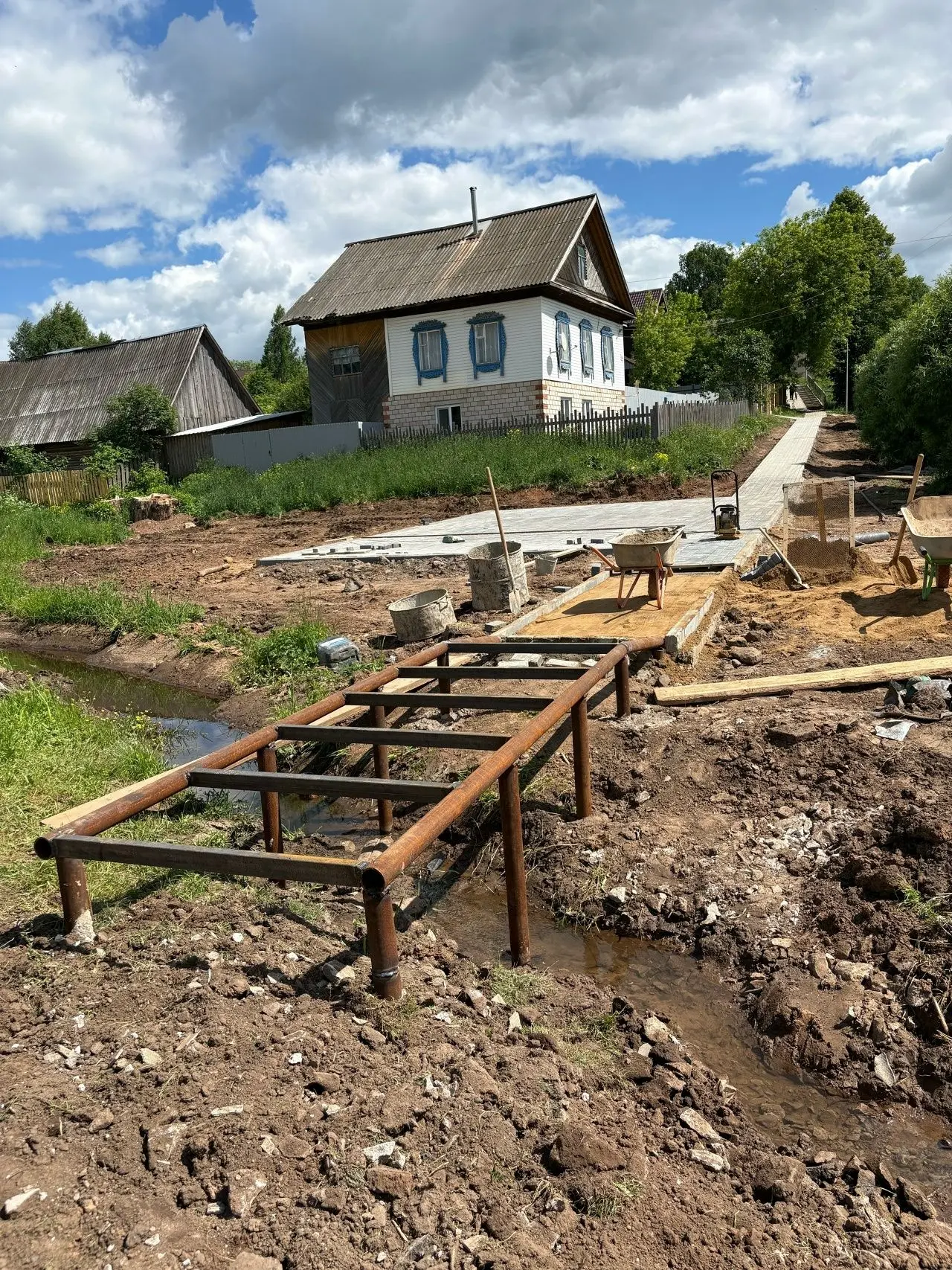 Совсем скоро можно будет прогуляться по новой пешеходной дорожке

На улице Советская в этом году про