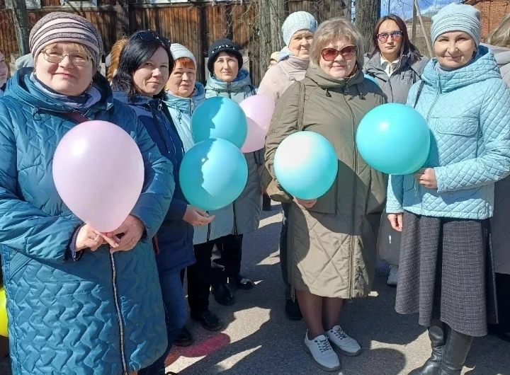 Коллектив Яранской центральной библиотеки им. Г. Ф. Боровикова принял участие в первомайском праздни