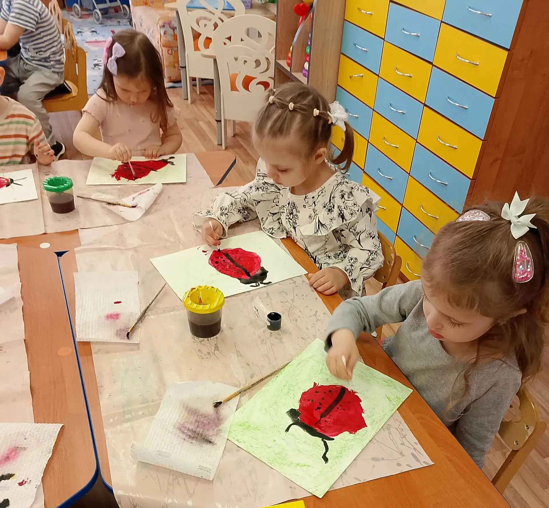 🐞🌻🍀13 июня во многих странах мира ежегодно отмечается День божьих коровок🐞 Красный малыш-жучок, 