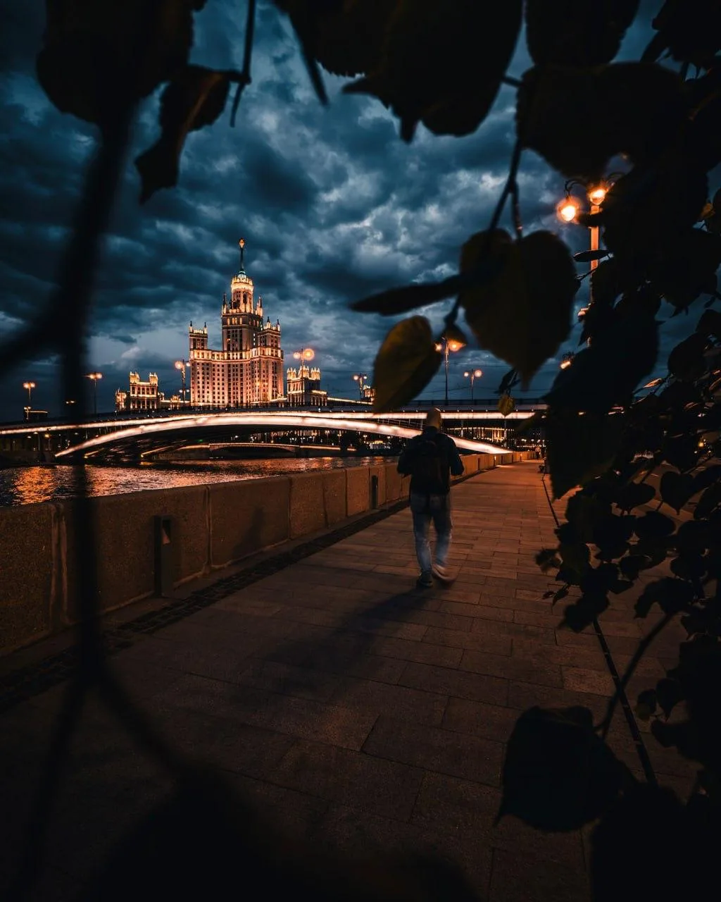 🌇 Понедельник подходит к концу

Надеемся, первый рабочий день прошел продуктивно и спокойно. А тепе